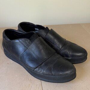 John Fluevog Kickback “Moving” – Sample Pair – Black – Men’s Size 1